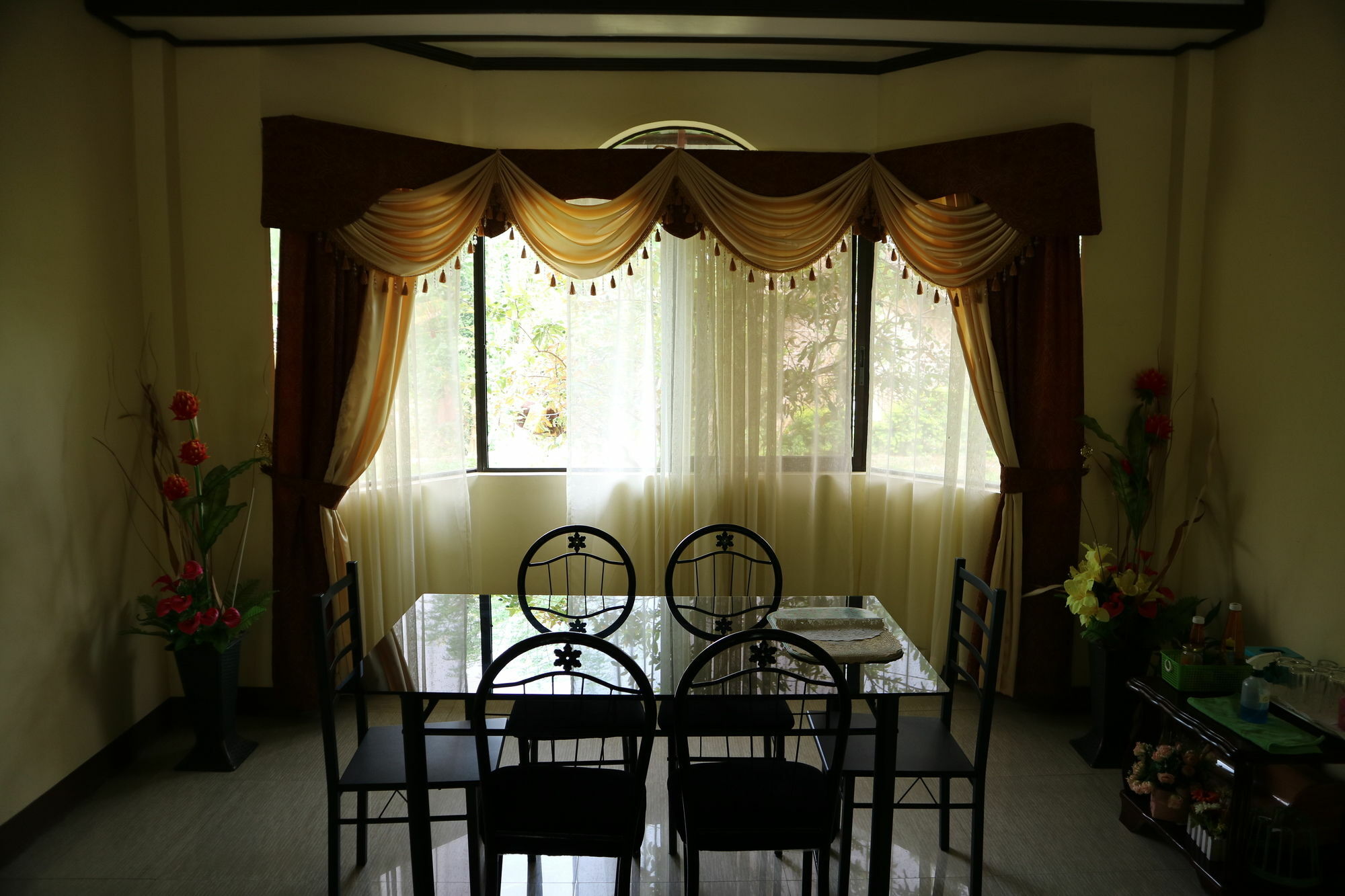 Oyo 422 Villa Emilia Pension House Panglao Island Exterior photo
