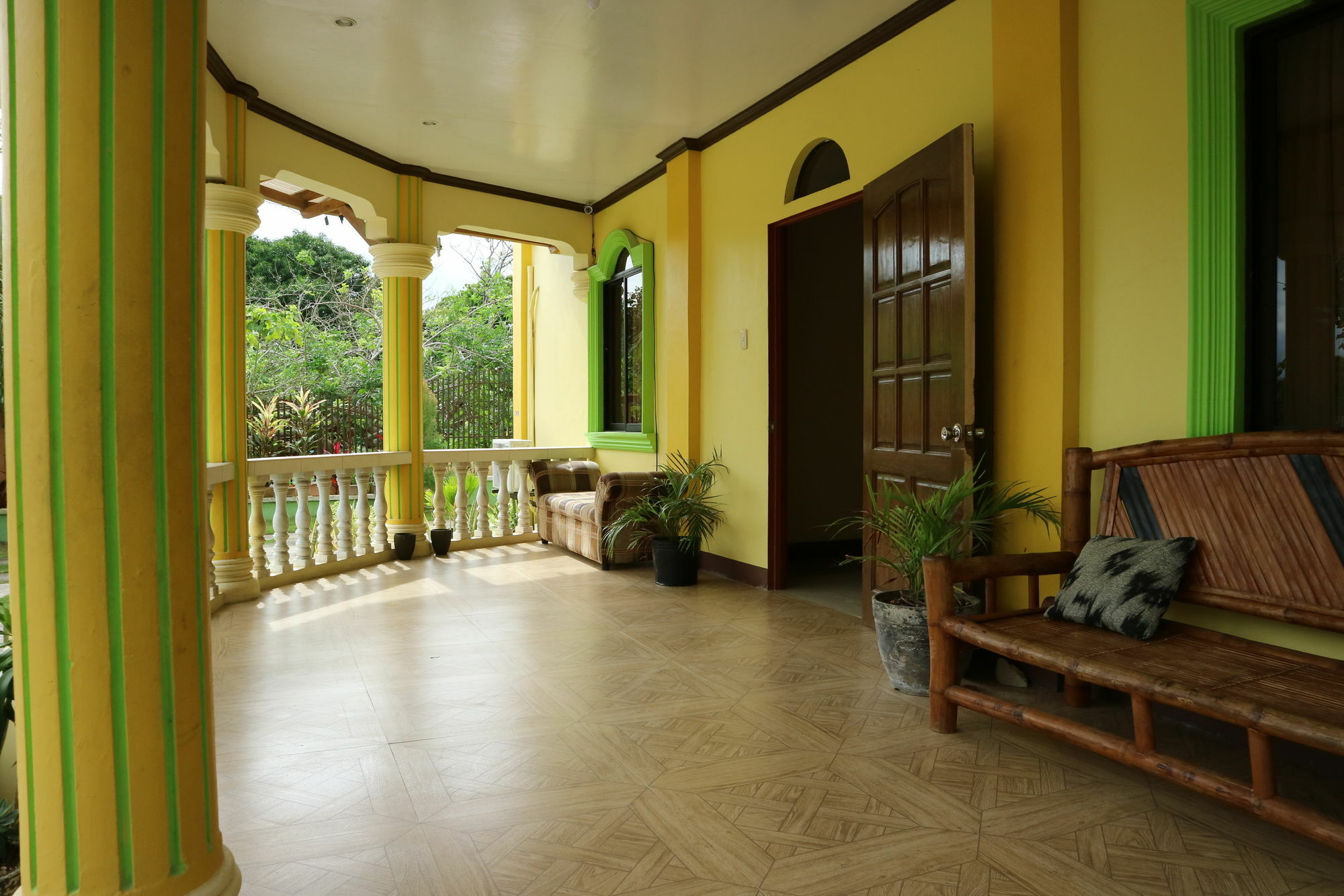 Oyo 422 Villa Emilia Pension House Panglao Island Exterior photo
