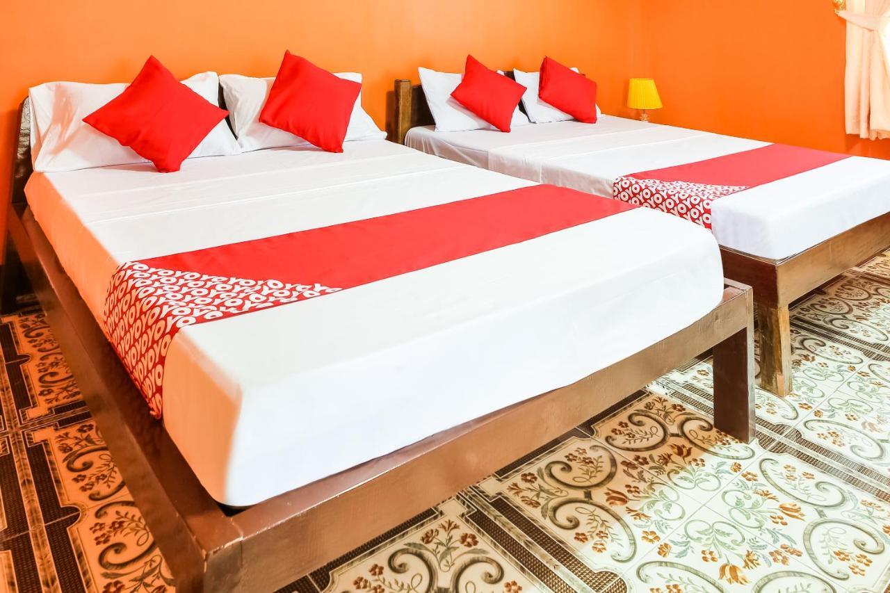 Oyo 422 Villa Emilia Pension House Panglao Island Exterior photo