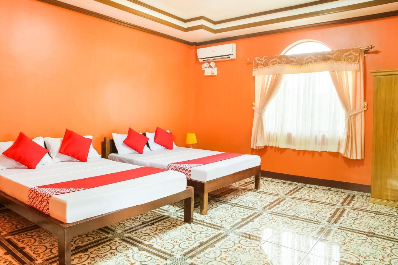 Oyo 422 Villa Emilia Pension House Panglao Island Exterior photo